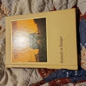 The 1974 Childcraft Annual Animals In Danger Hardcover